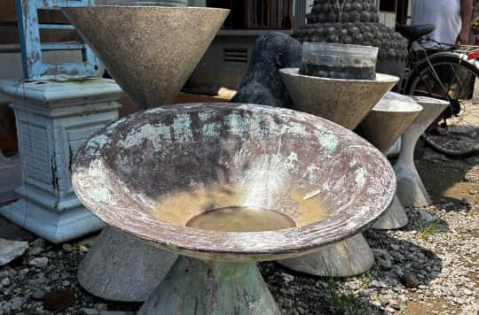 Cement Hourglass Pot 1