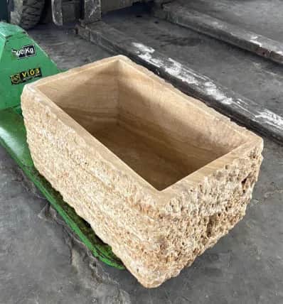 Planter 15