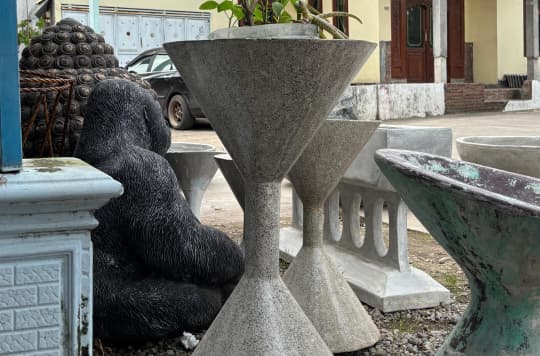 Cement Hourglass Pot 2