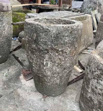 Pedestals 10