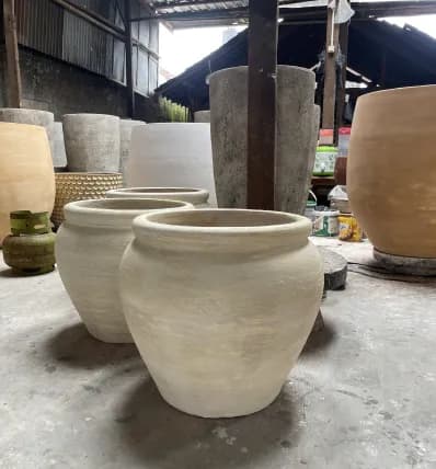 Pots 17
