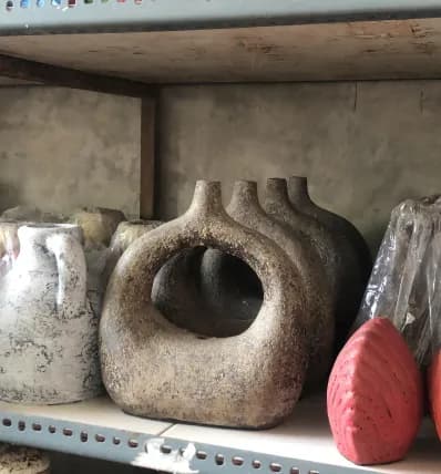 Vase 16