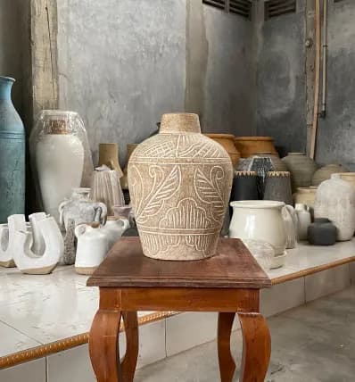 Vase 6