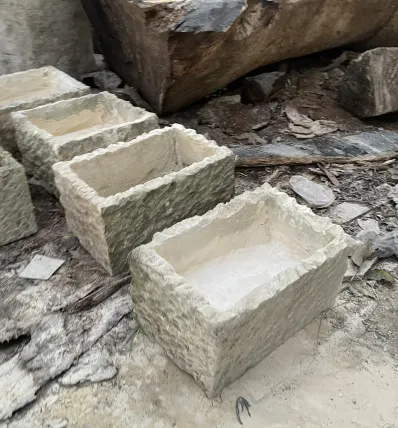 Pots 16