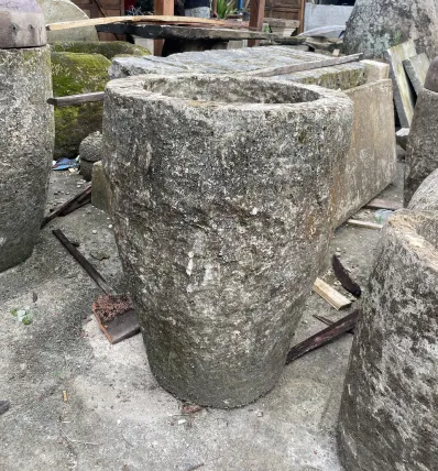 Pedestals 10