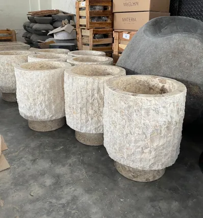 Planter 17