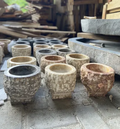 Planter 38