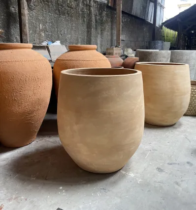 Pots 16