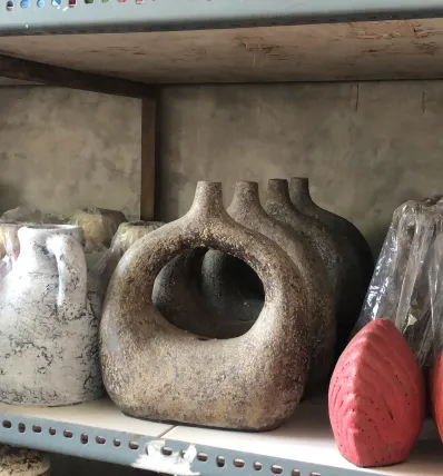 Vase 16