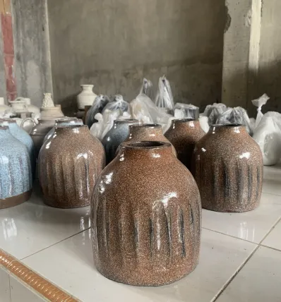 Vase 17