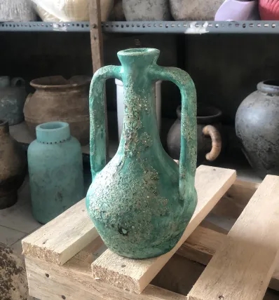 Vase 2