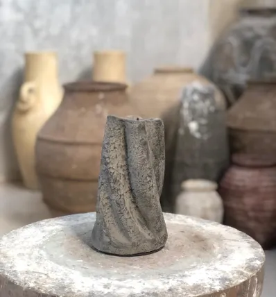 Vase 8