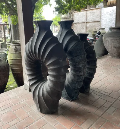 Vessel 16